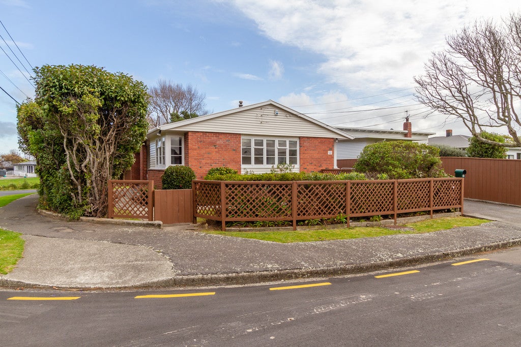 22 Avon Street, Waterloo, Lower Hutt - Carousel 2
