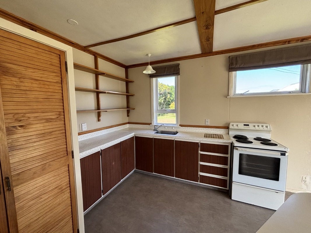 77 Lincoln Road, Springvale, Whanganui - Carousel 2
