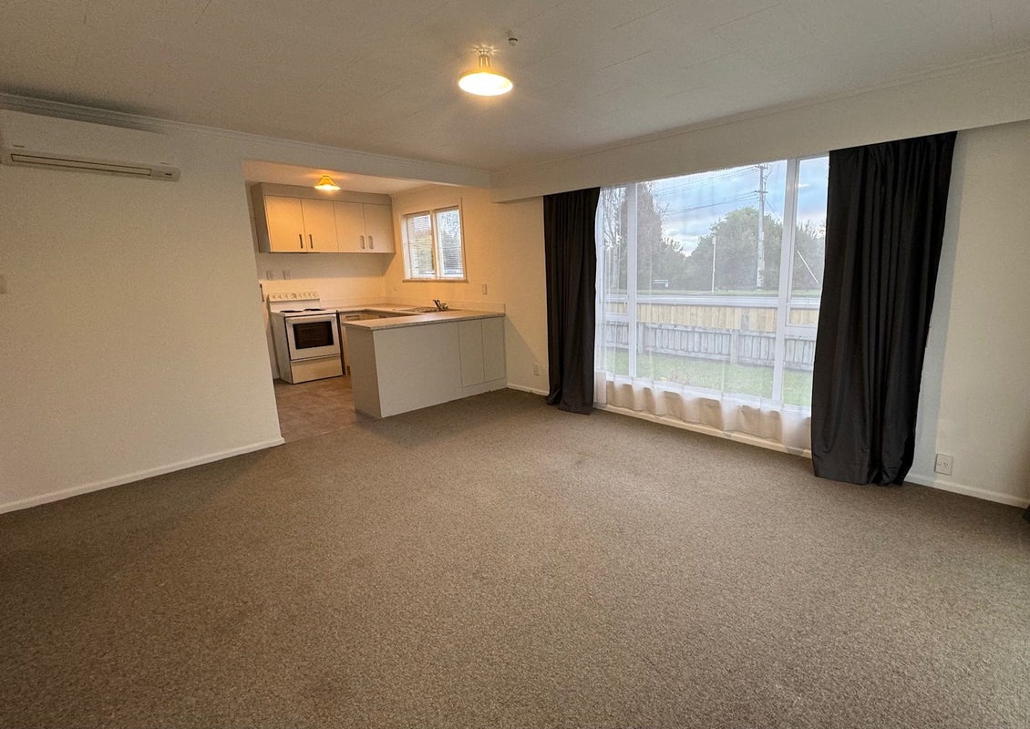 1240A Fergusson Drive, Brown Owl, Upper Hutt - Carousel 1