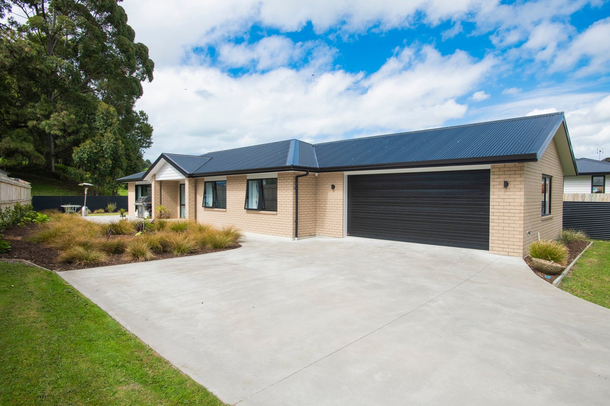 117 Valley Road, Mangapapa, Gisborne - Carousel 1