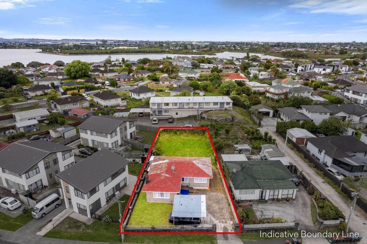 57 Jolson Road, Mount Wellington, Auckland - Carousel 1
