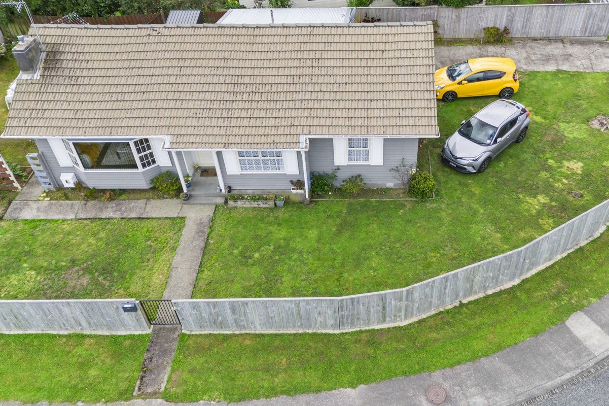 8 Karamu Crescent, Wainuiomata, Lower Hutt - Carousel 16
