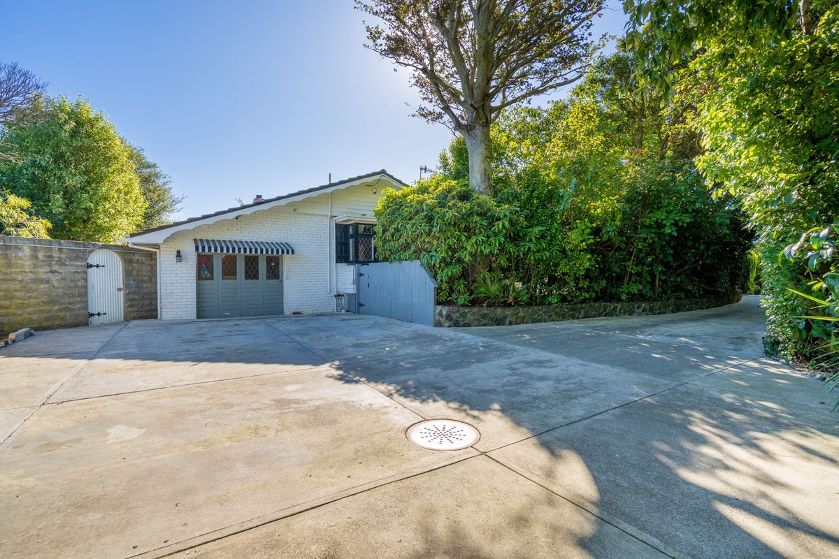 157 Chelmsford Street, Windsor, Invercargill - Carousel 32