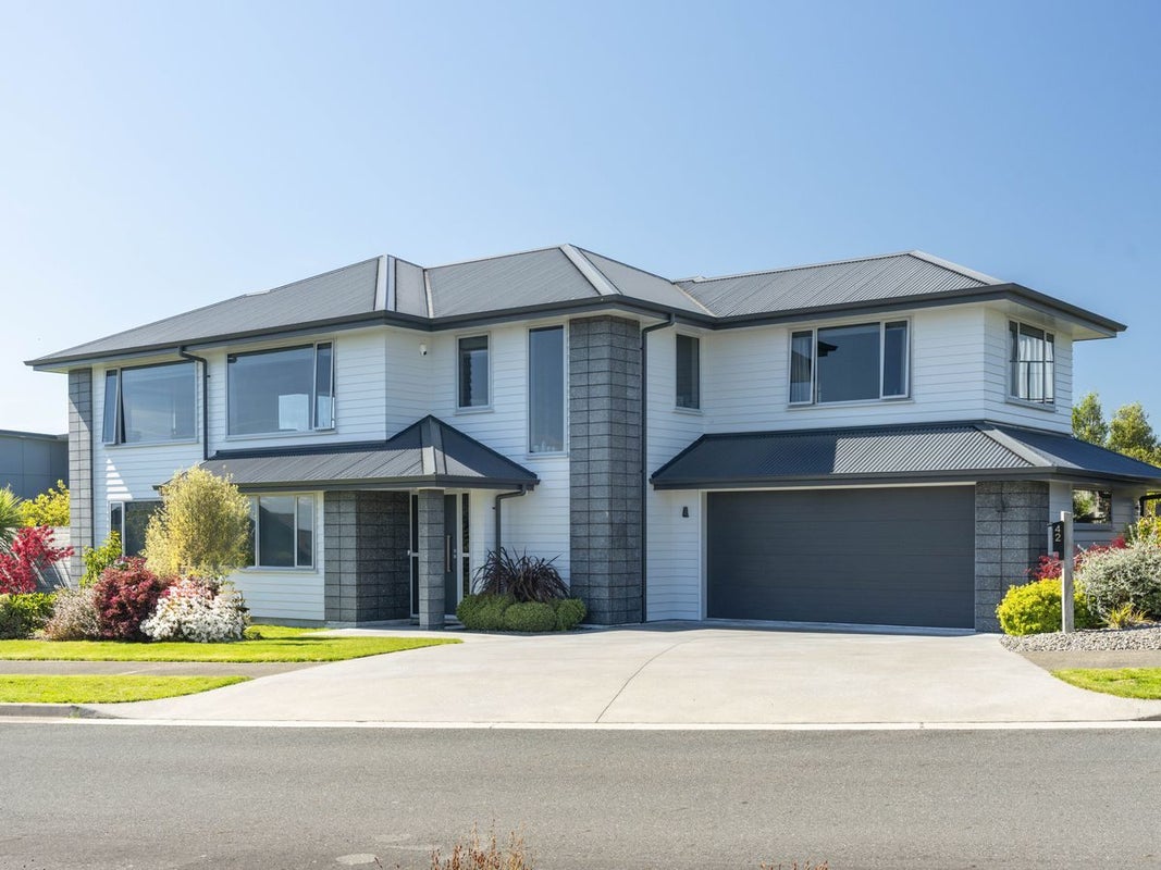 42 Victory Drive, Wharewaka, Taupo - Carousel 2