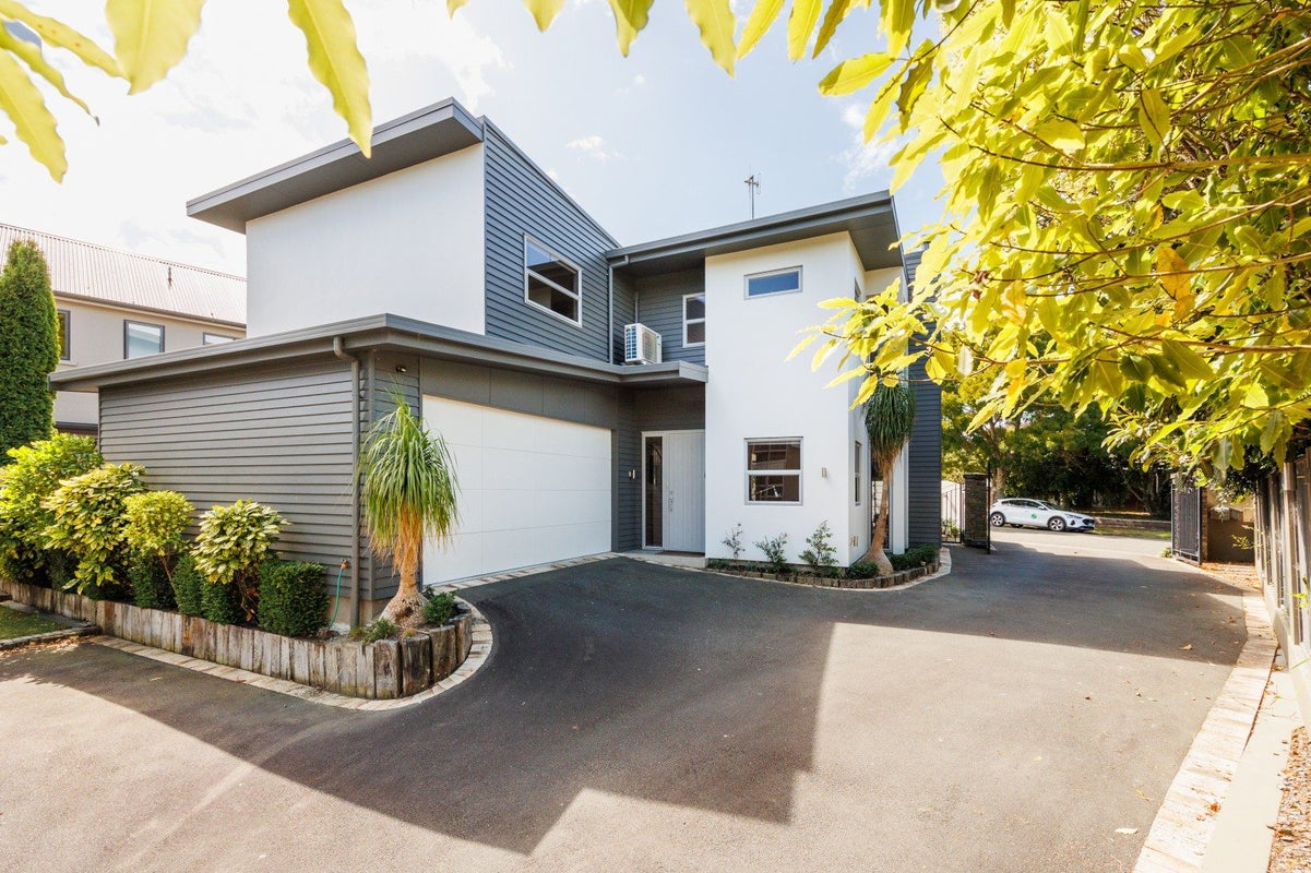 23 Montgomery Terrace, Hokowhitu, Palmerston North - Carousel 2