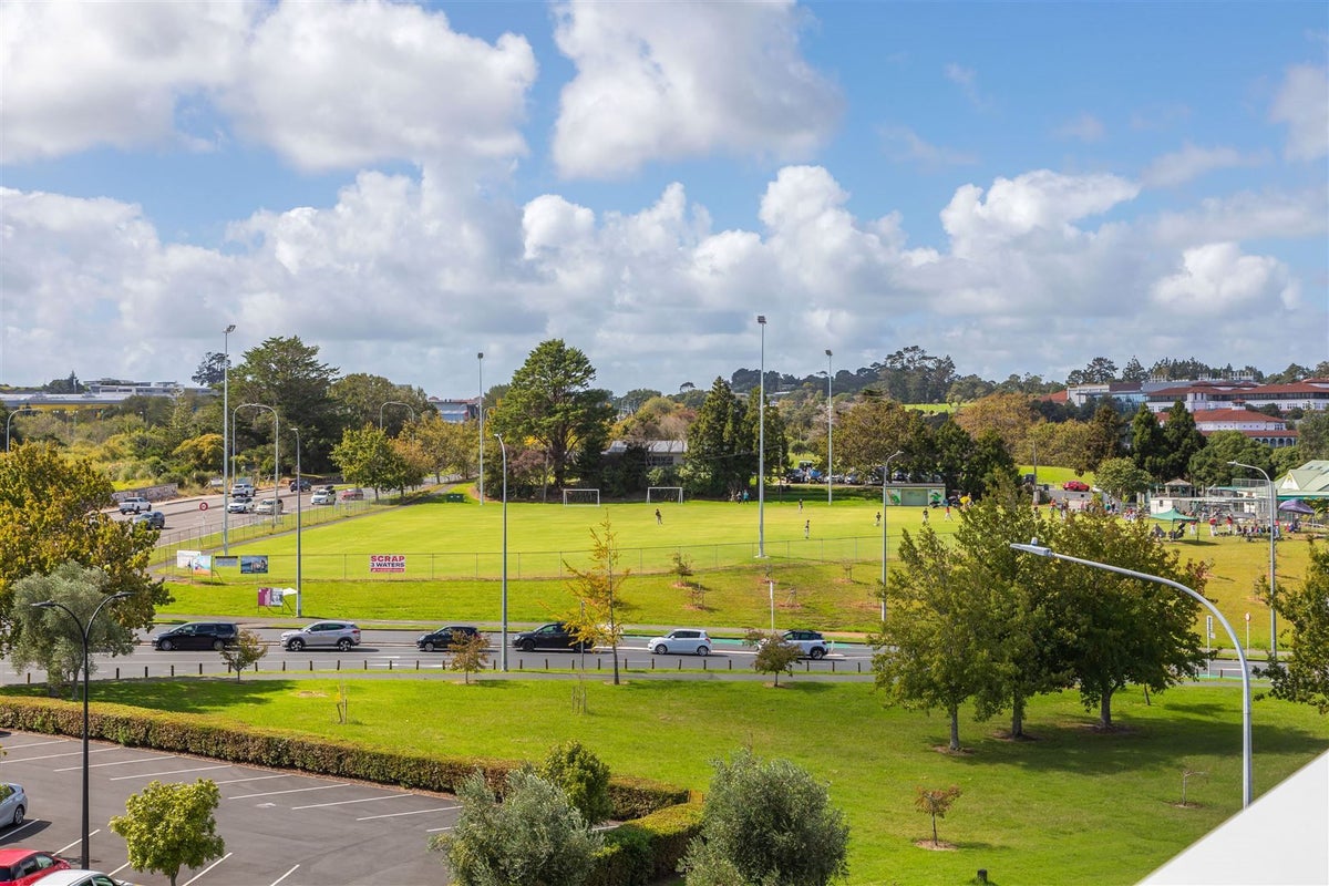 704/22 Library Lane, Albany, Auckland - Carousel 2