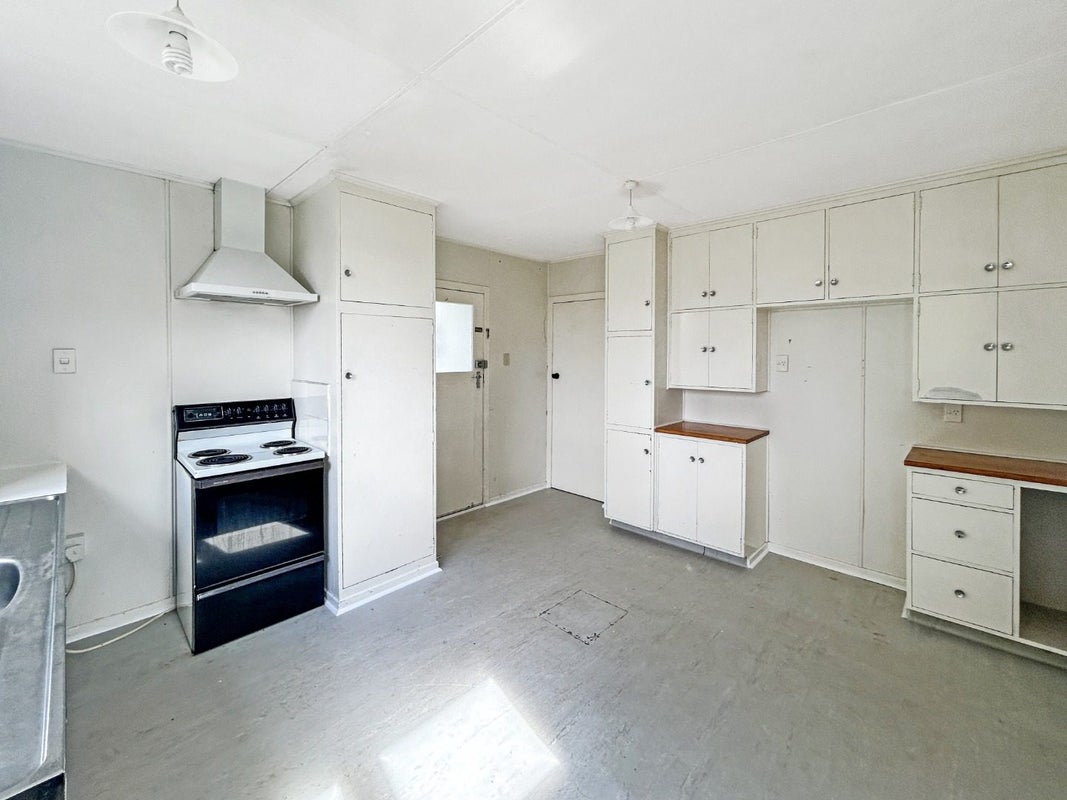 67 Titoki Street, Castlecliff, Whanganui - Carousel 2