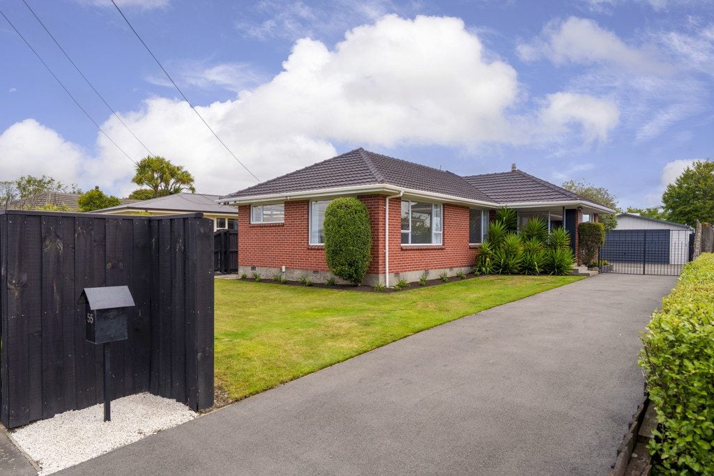 55 Cotswold Avenue, Bishopdale, Christchurch - Carousel 1