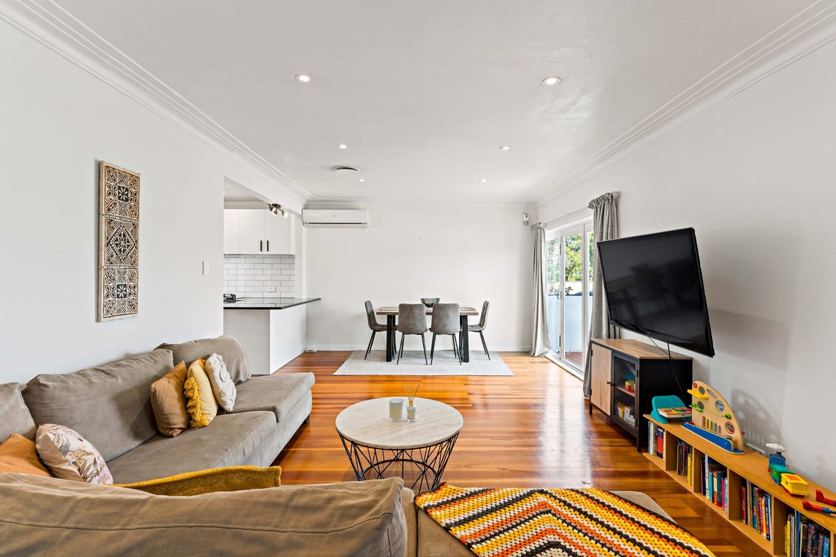 17 Stanhope Road, Mount Wellington, Auckland - Carousel 2