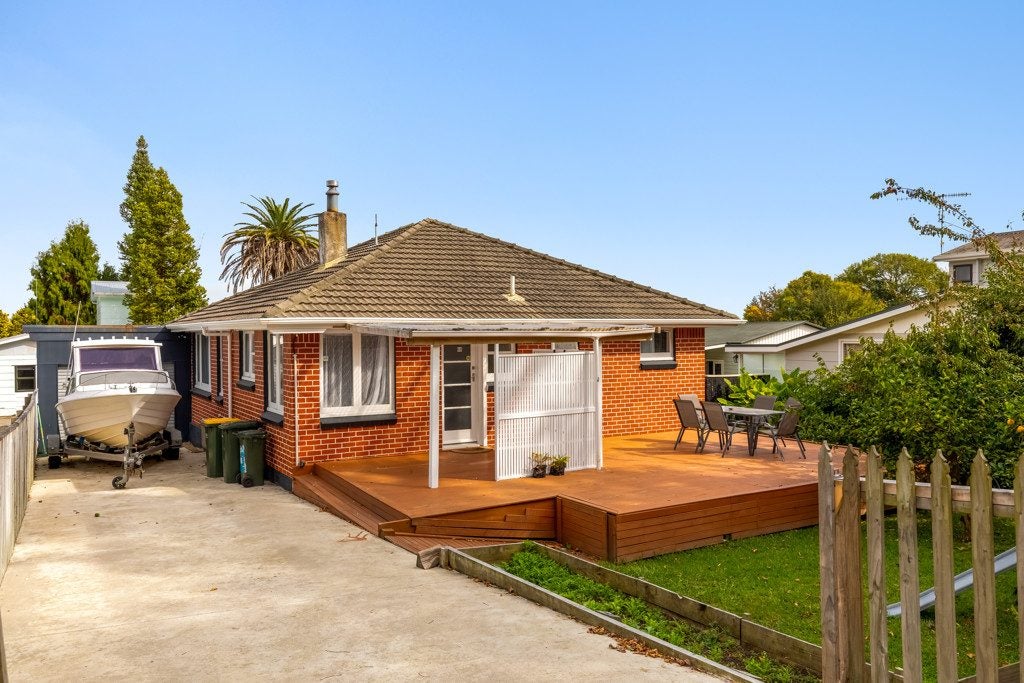 68 Valley Road, Whakatane, Whakatane - Carousel 1