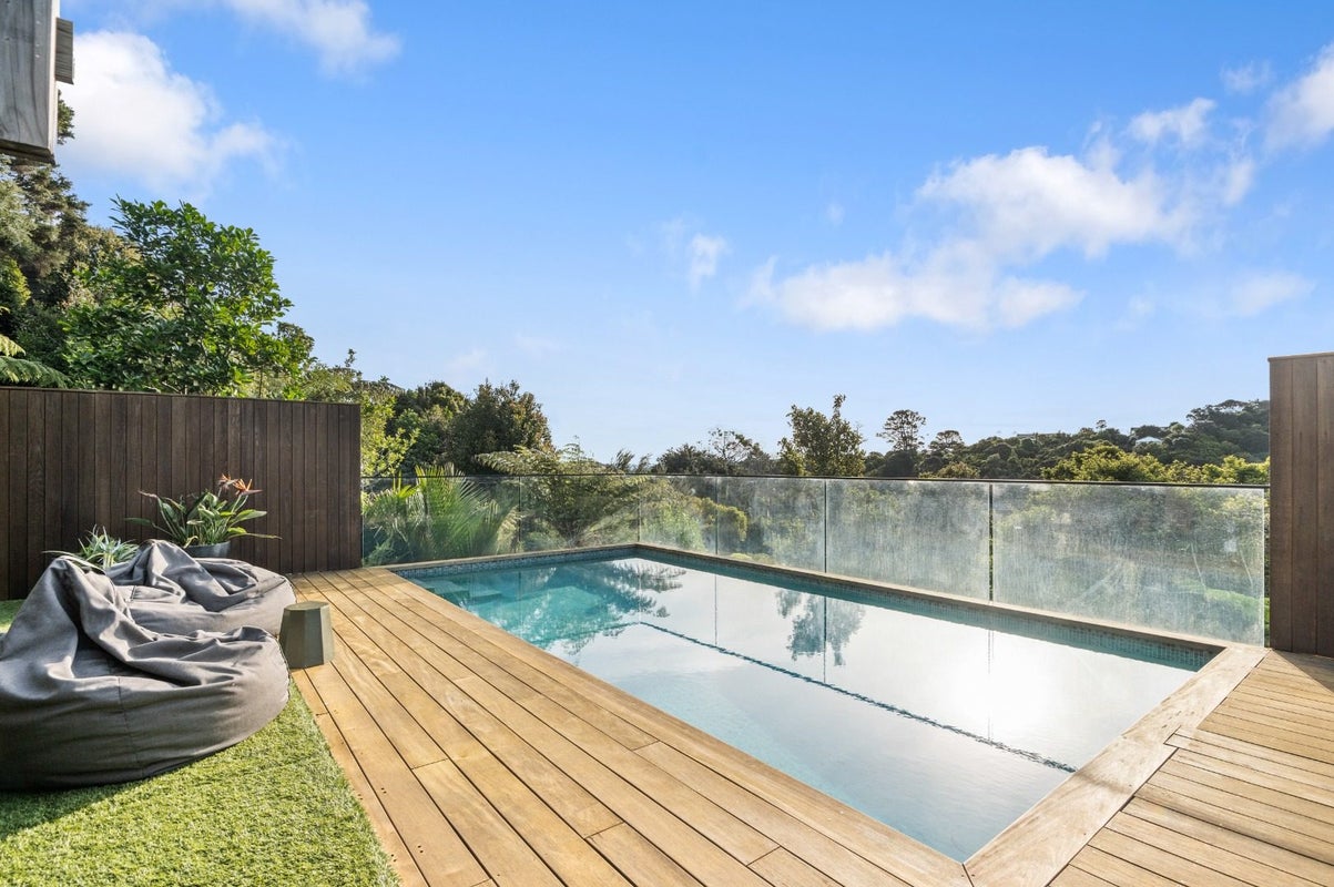 9 Pacific Parade, Surfdale, Waiheke Island - Carousel 30