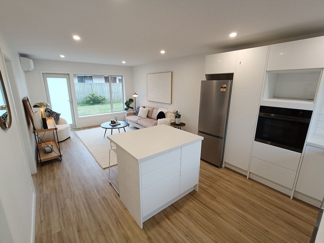 3/81 Fairfield Avenue, Addington, Christchurch - Carousel 1