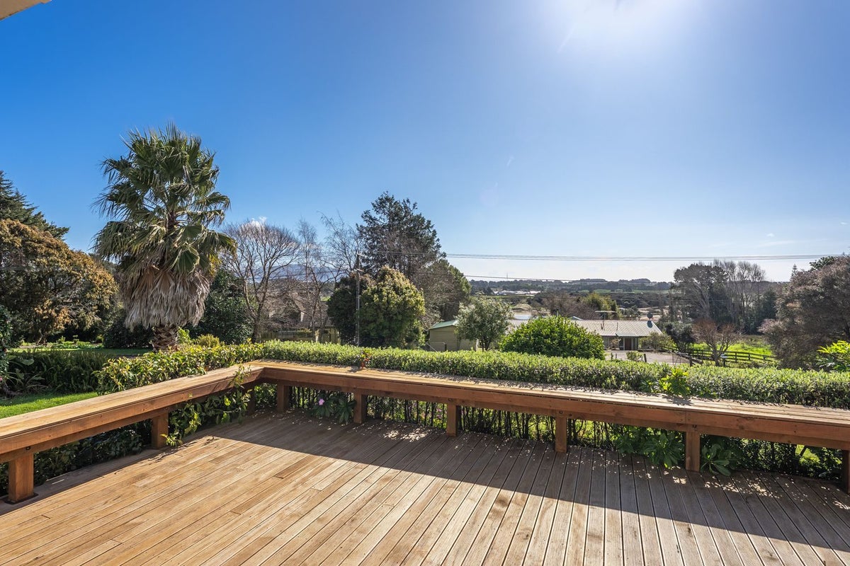87 Huia Street, Waikanae, Kapiti Coast, Wellington - Carousel 2