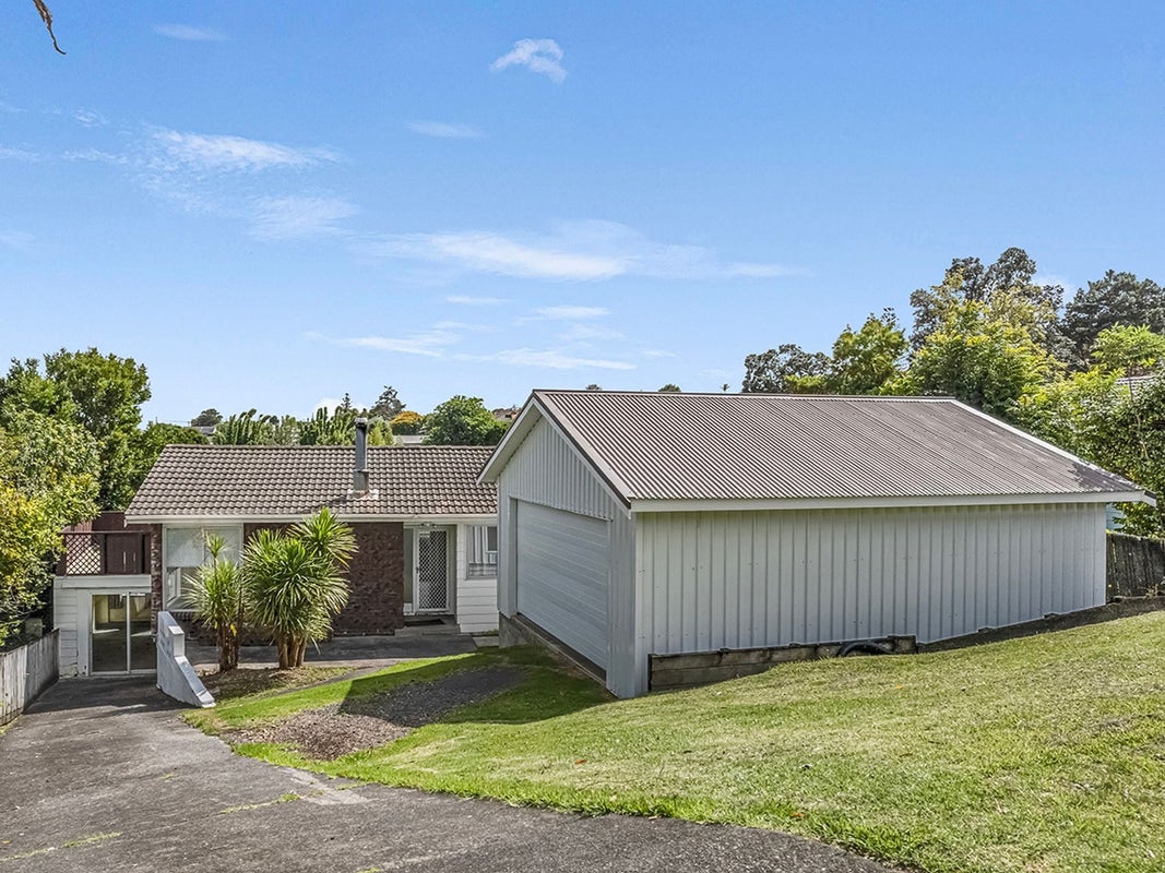 28 Terra Nova Street, Glen Eden, Auckland - Carousel 1