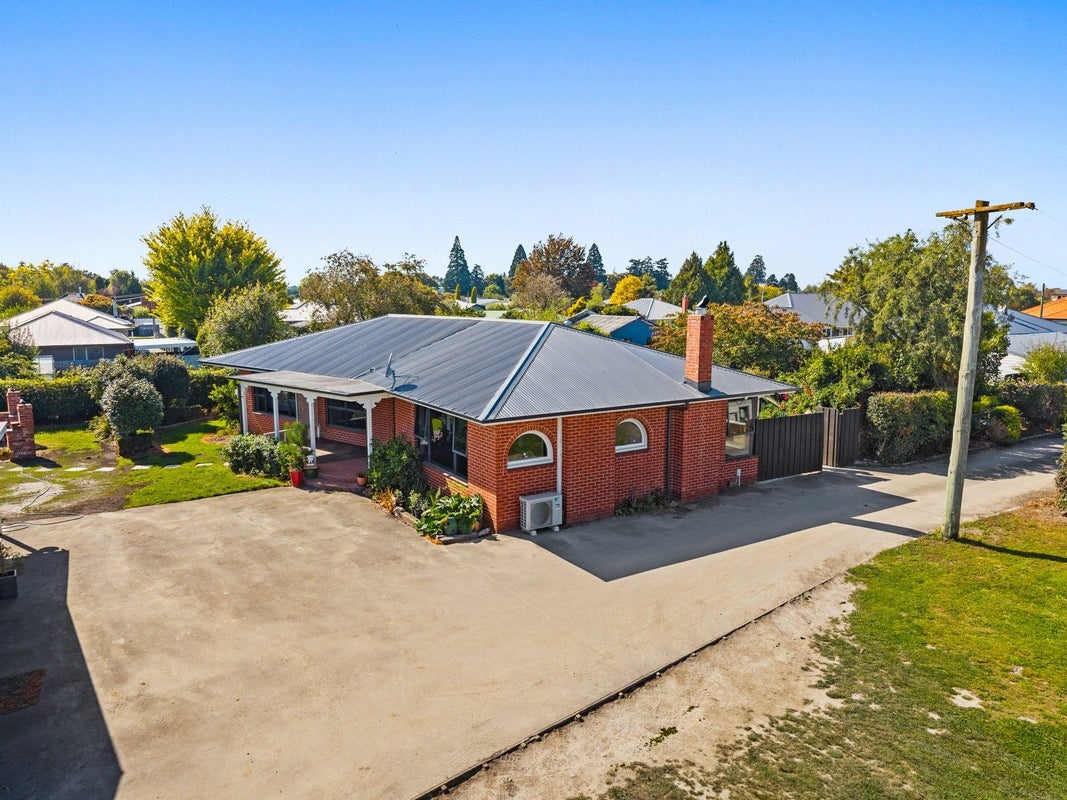 33 Brucefield Avenue, Netherby, Ashburton - Carousel 2