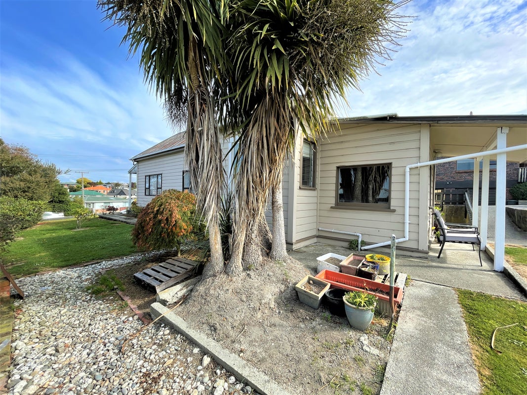 218 Clyde Street, Balclutha, Balclutha - Carousel 18