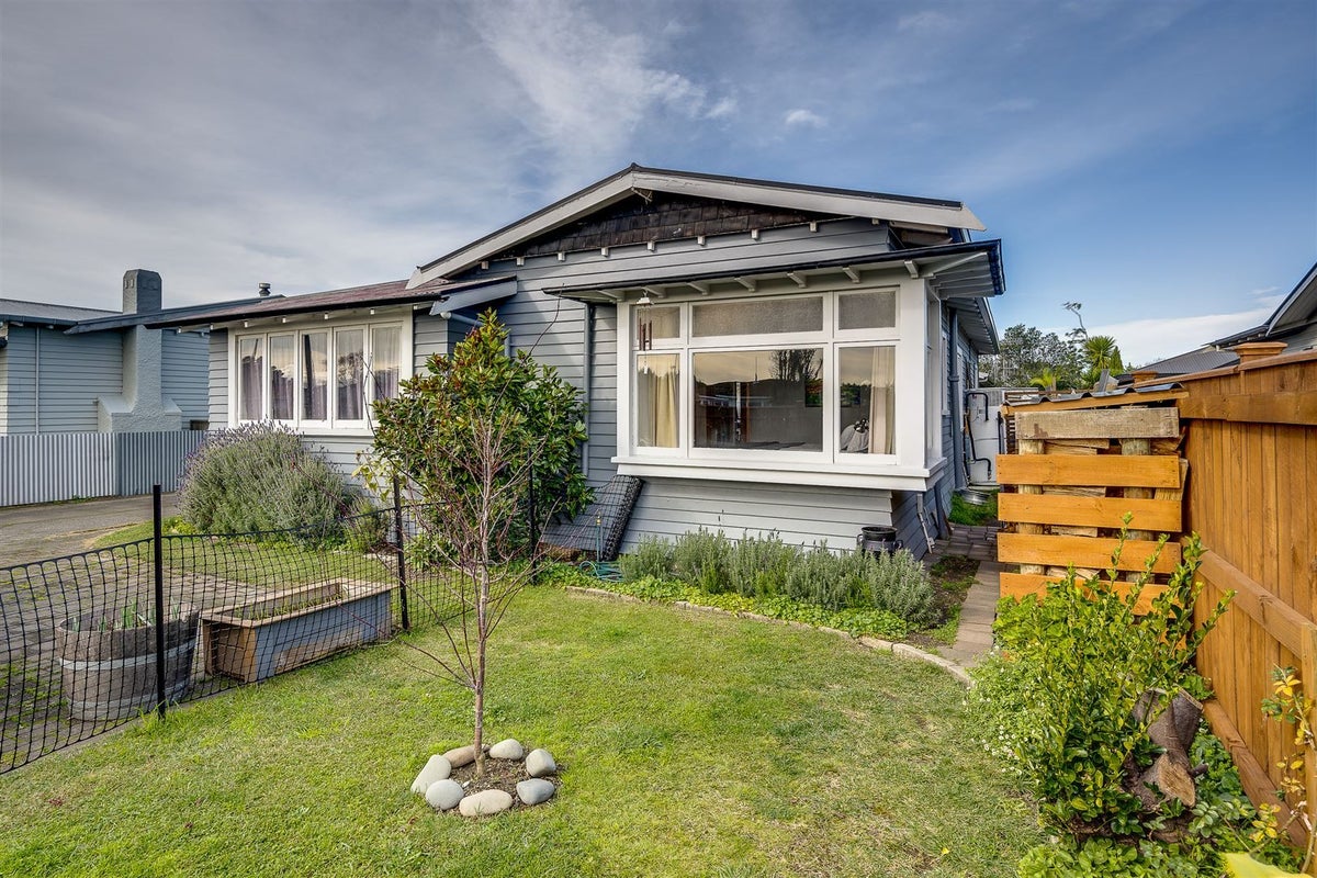 39 Taradale Road, Marewa, Napier - Carousel 1