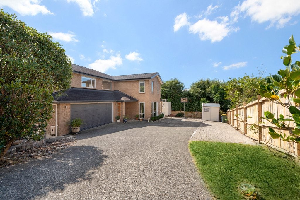 11 Andara Close, Pinehill, Auckland - Carousel 1