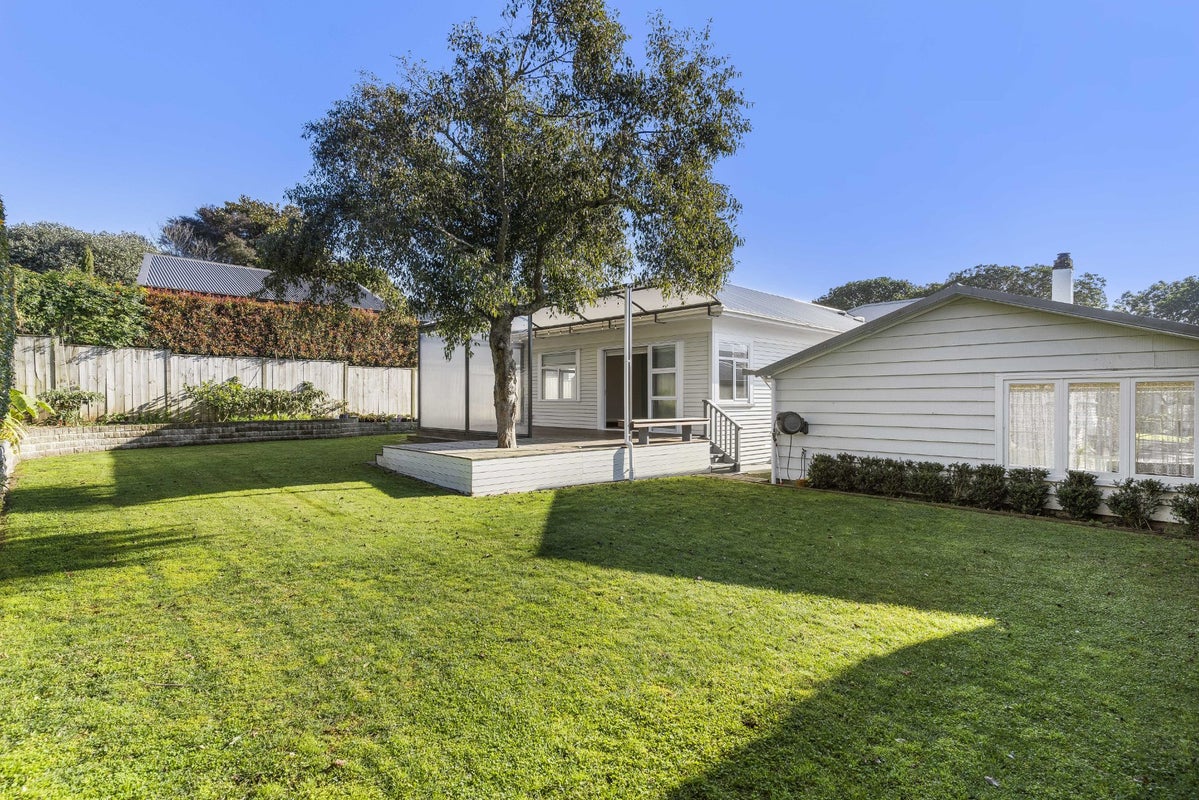 2 Gorrie Avenue, Epsom, Auckland - Carousel 2