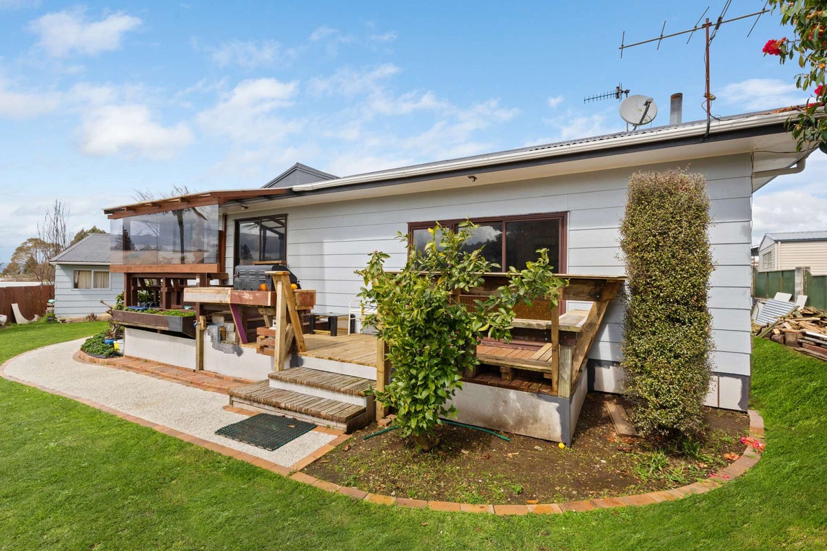 8 Onyx Place, Pukehangi, Rotorua - Carousel 2