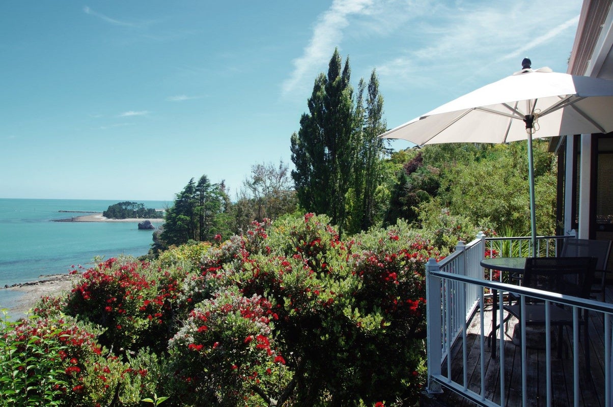 11 Grenville Terrace, Moana, Nelson - Carousel 2