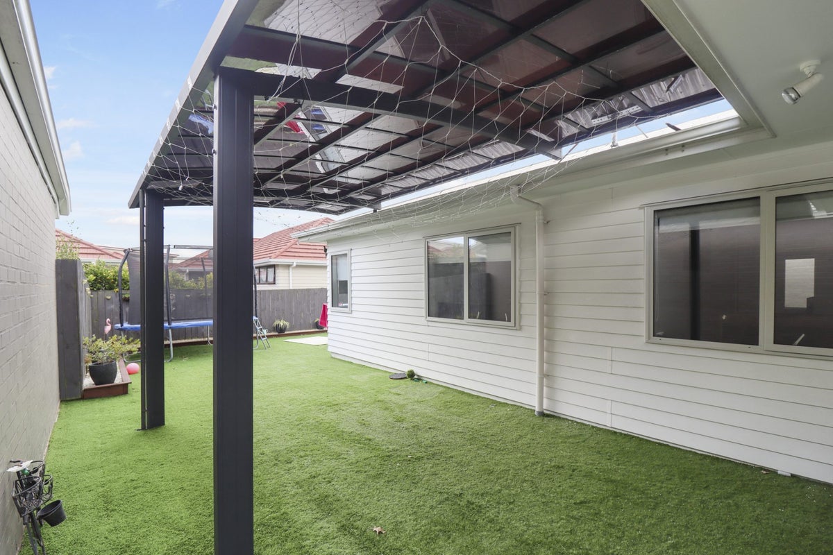 90 Popokatea Drive, Takanini, Auckland - Carousel 19