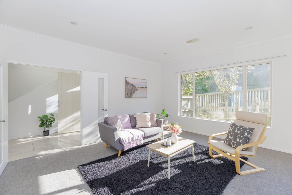 24 Melksham Drive, Churton Park, Wellington - Carousel 1