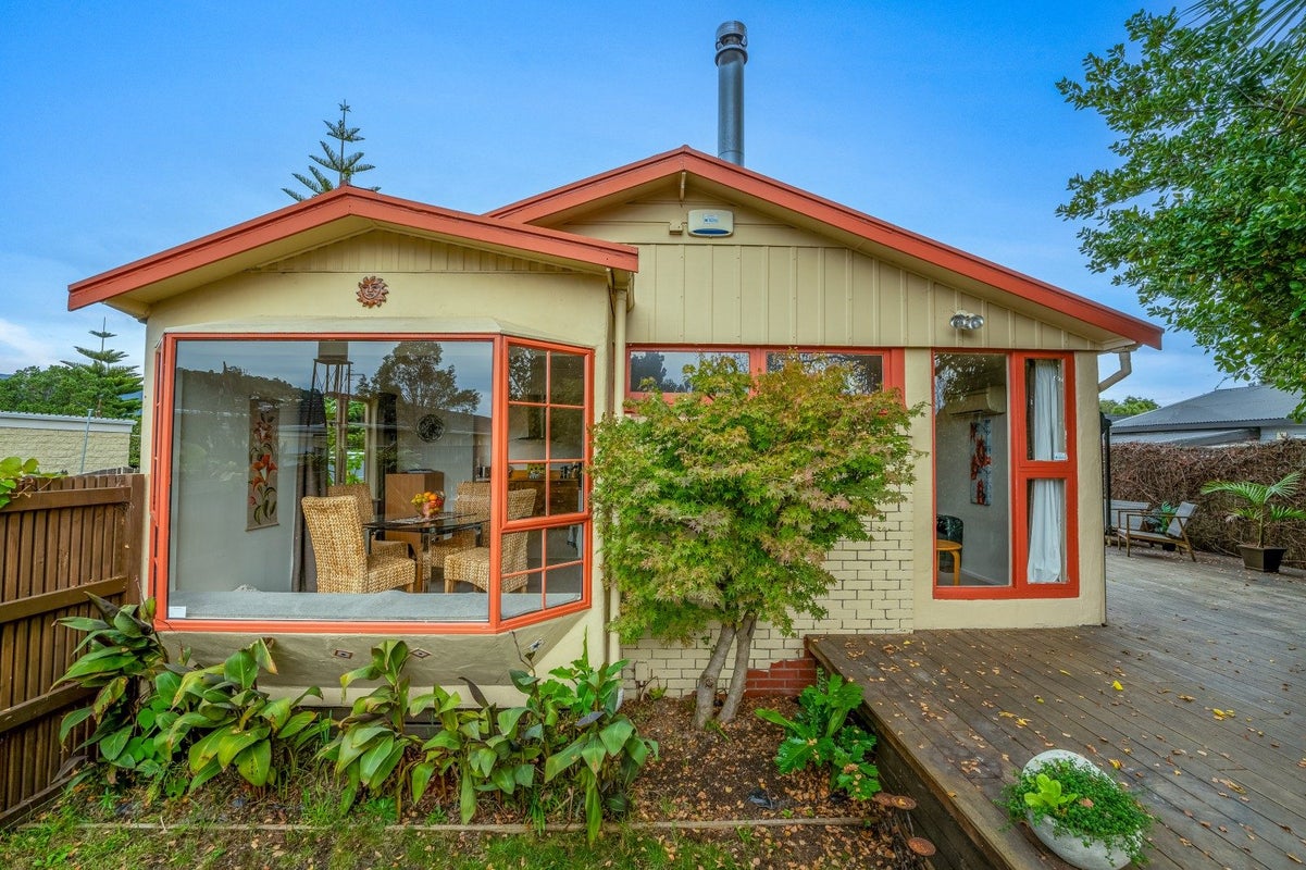 83 Green Street, Tahunanui, Nelson - Carousel 1