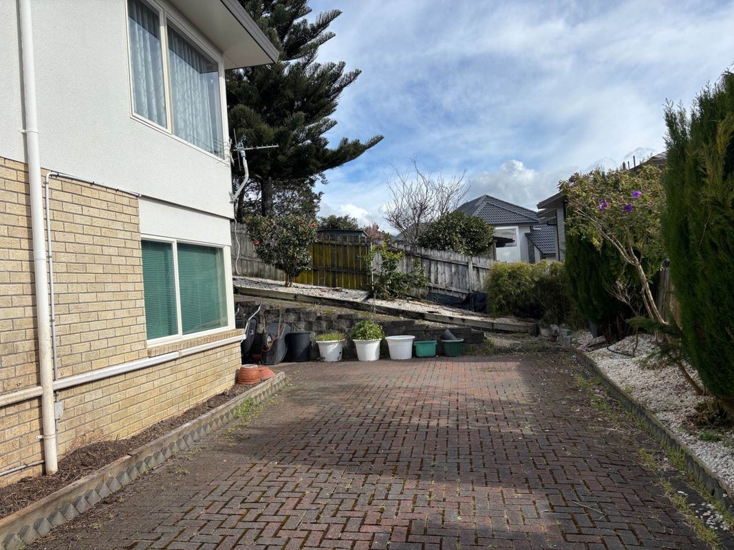 9A Anure Place, Highland Park, Manukau City, Auckland - Carousel 2