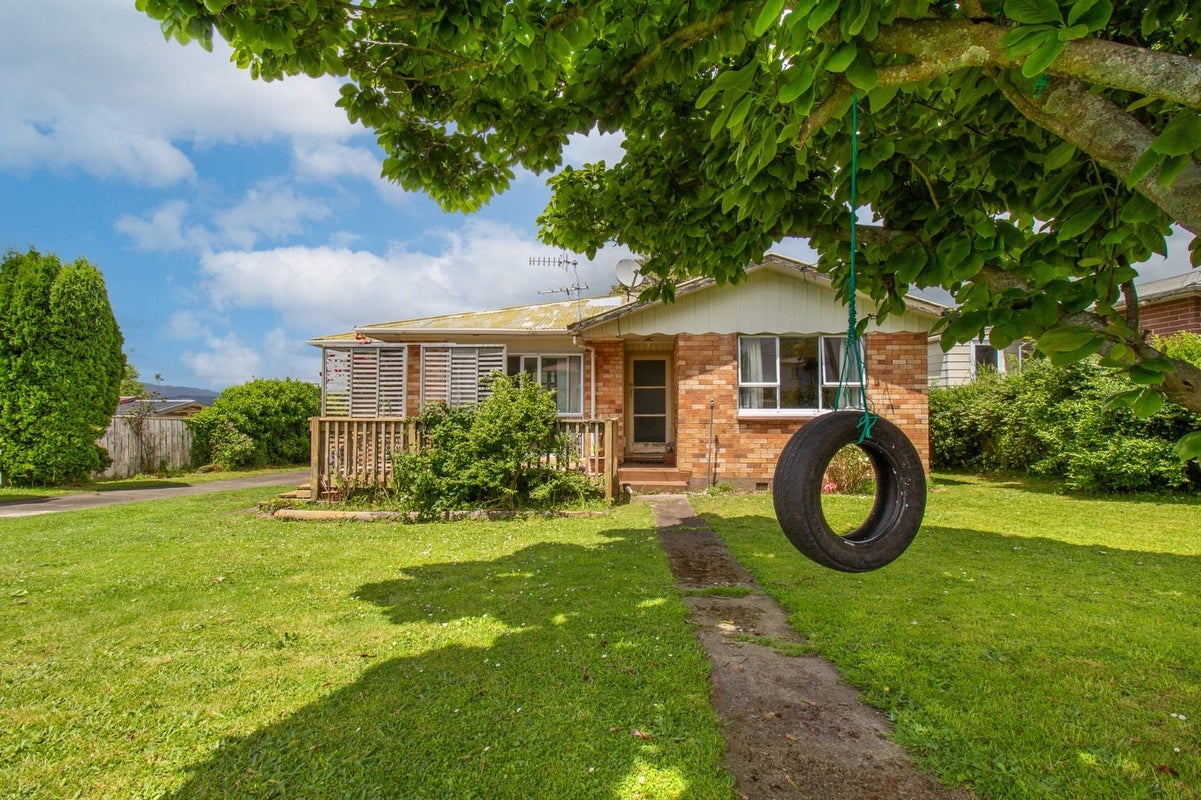 6 Turner Drive, Western Heights, Rotorua - Carousel 1