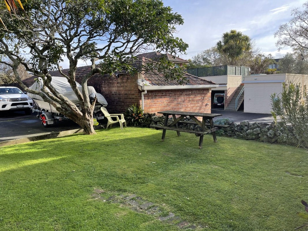 10D Graysons Lane, Mount Eden, Auckland - Carousel 8