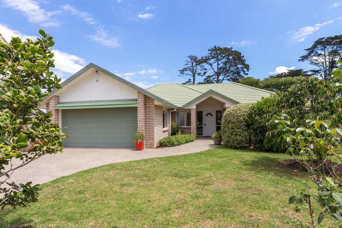 19 Glencullen Place, Dannemora, Auckland - Carousel 1
