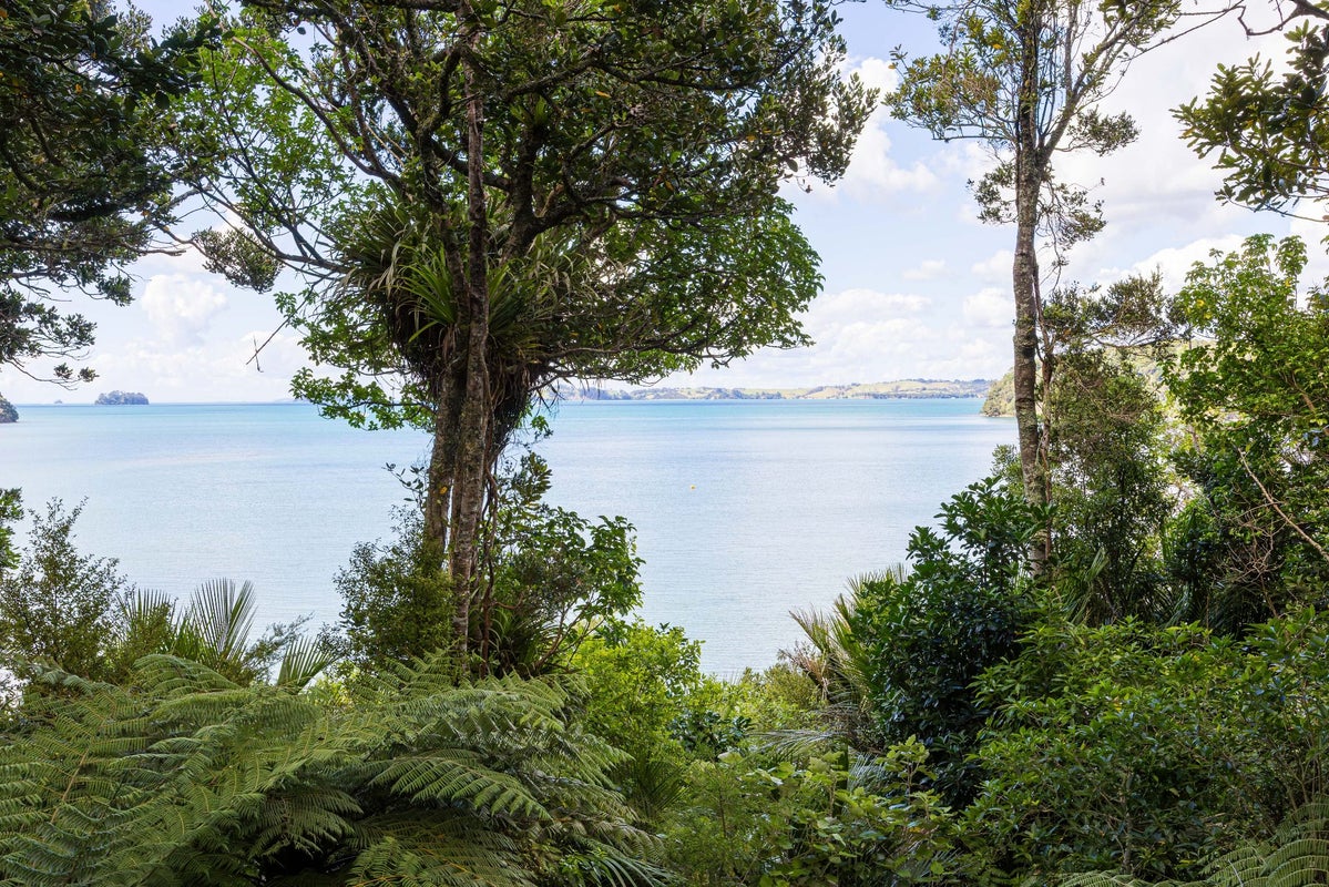 14 CLINTON RD, Tawharanui Peninsula, Matakana - Carousel 1