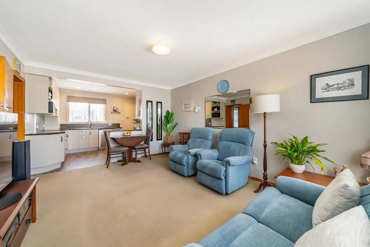 1/69 Ararino Street, Trentham, Upper Hutt - Carousel 2