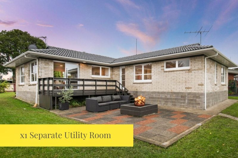 42 Ray Small Drive, Pahurehure, Papakura - Carousel 1