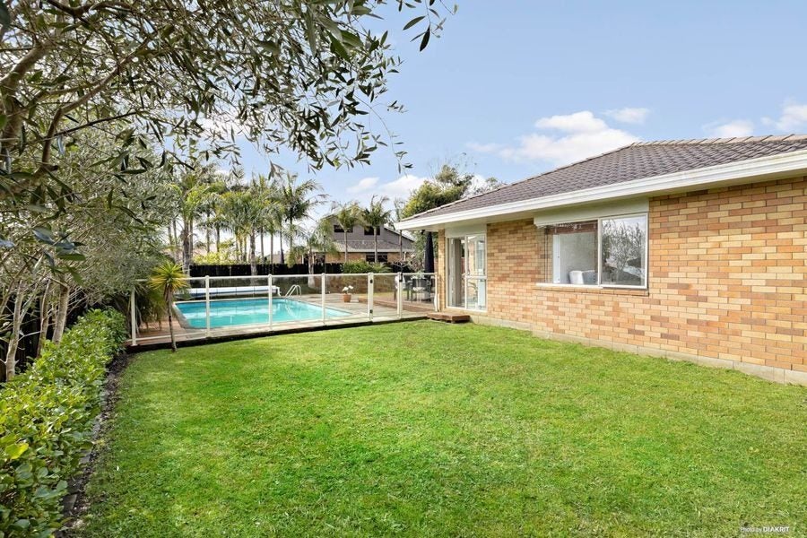 30 Ben Nevis Place, Northpark, Auckland - Carousel 21