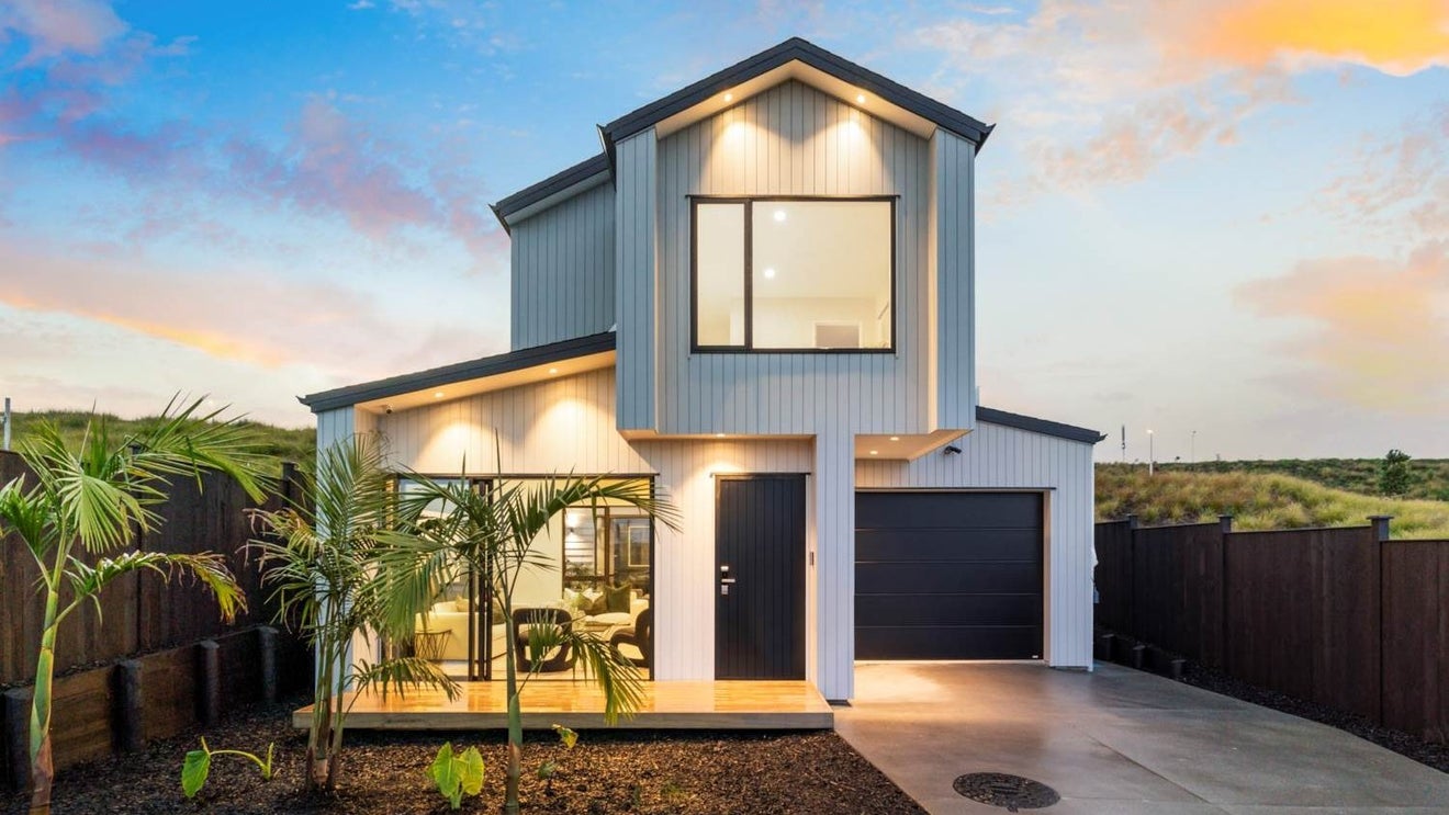 4 Pakirikiri Street, Long Bay, Auckland - Carousel 1