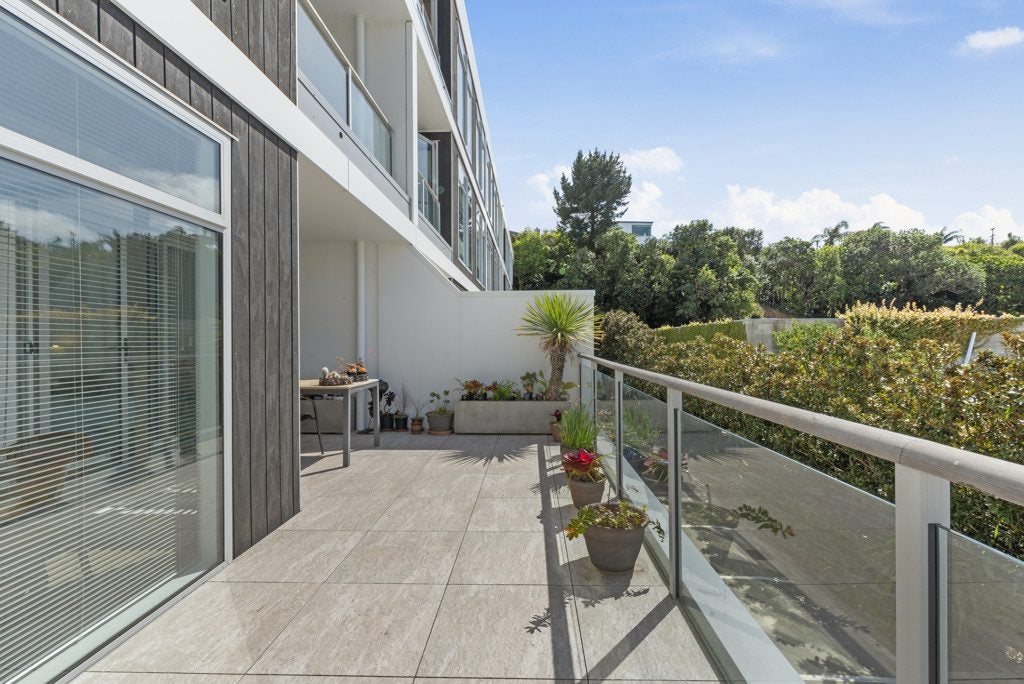 103/19 Bute Road, Browns Bay, Auckland - Carousel 1