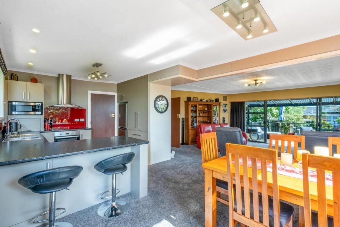 18 Bullar Street, Grasmere, Invercargill - Carousel 2