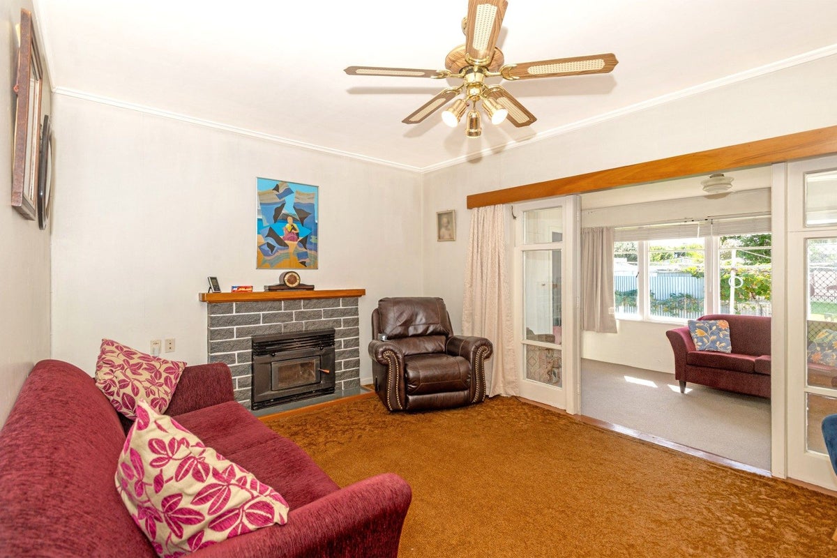 9 Tolerton Avenue, Elgin, Gisborne - Carousel 2