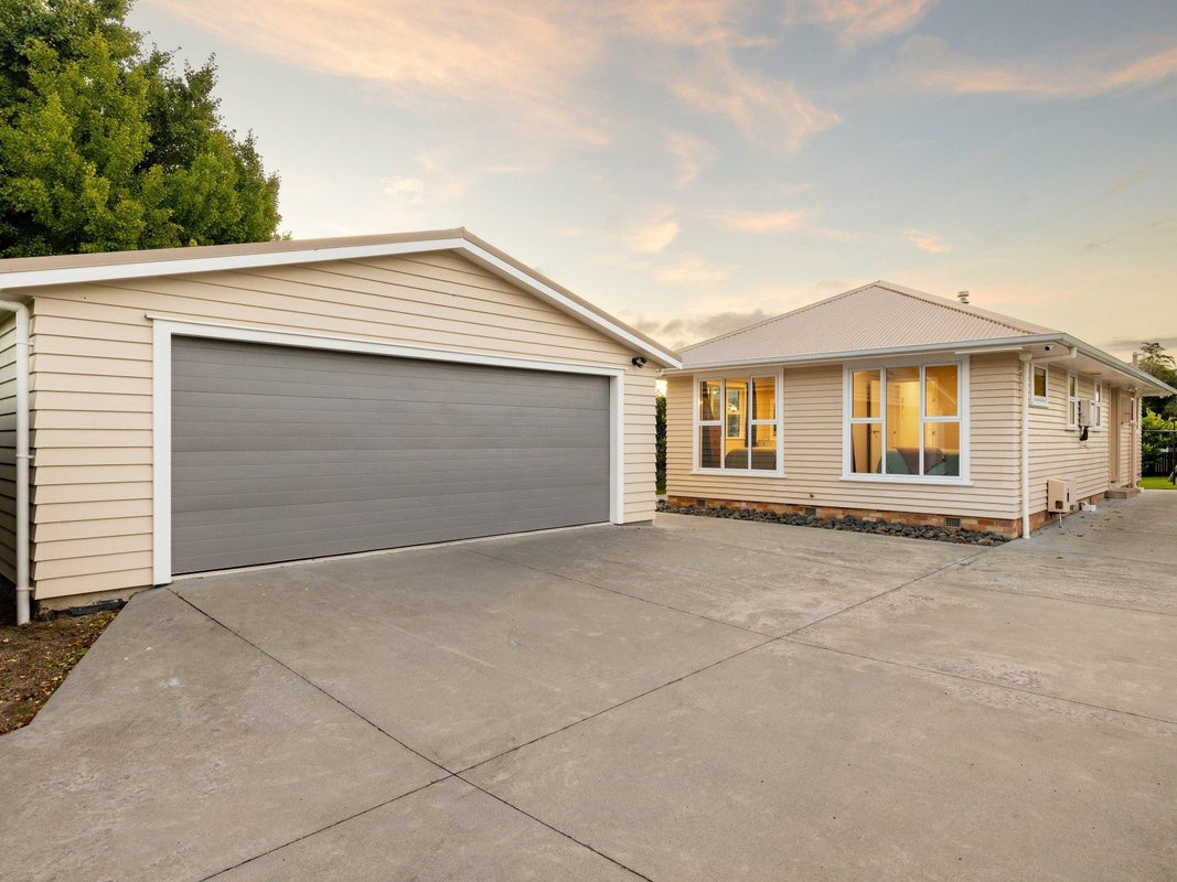 11 Vine Street, Hillcrest, Hamilton - Carousel 2