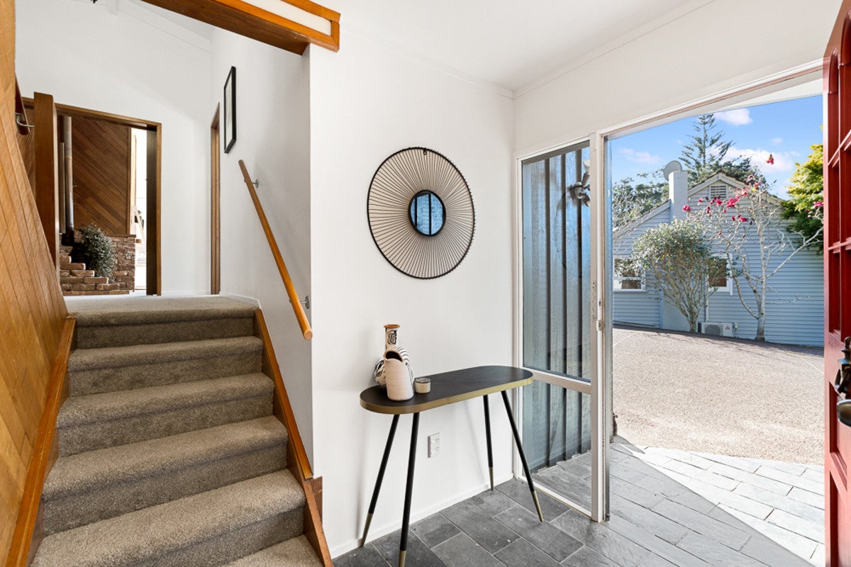 107A Konini Road, Titirangi, Auckland - Carousel 2