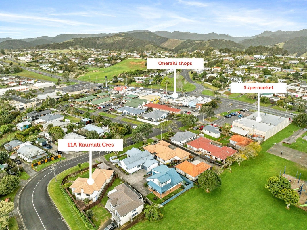 11A Raumati Crescent, Onerahi, Whangarei - Carousel 2