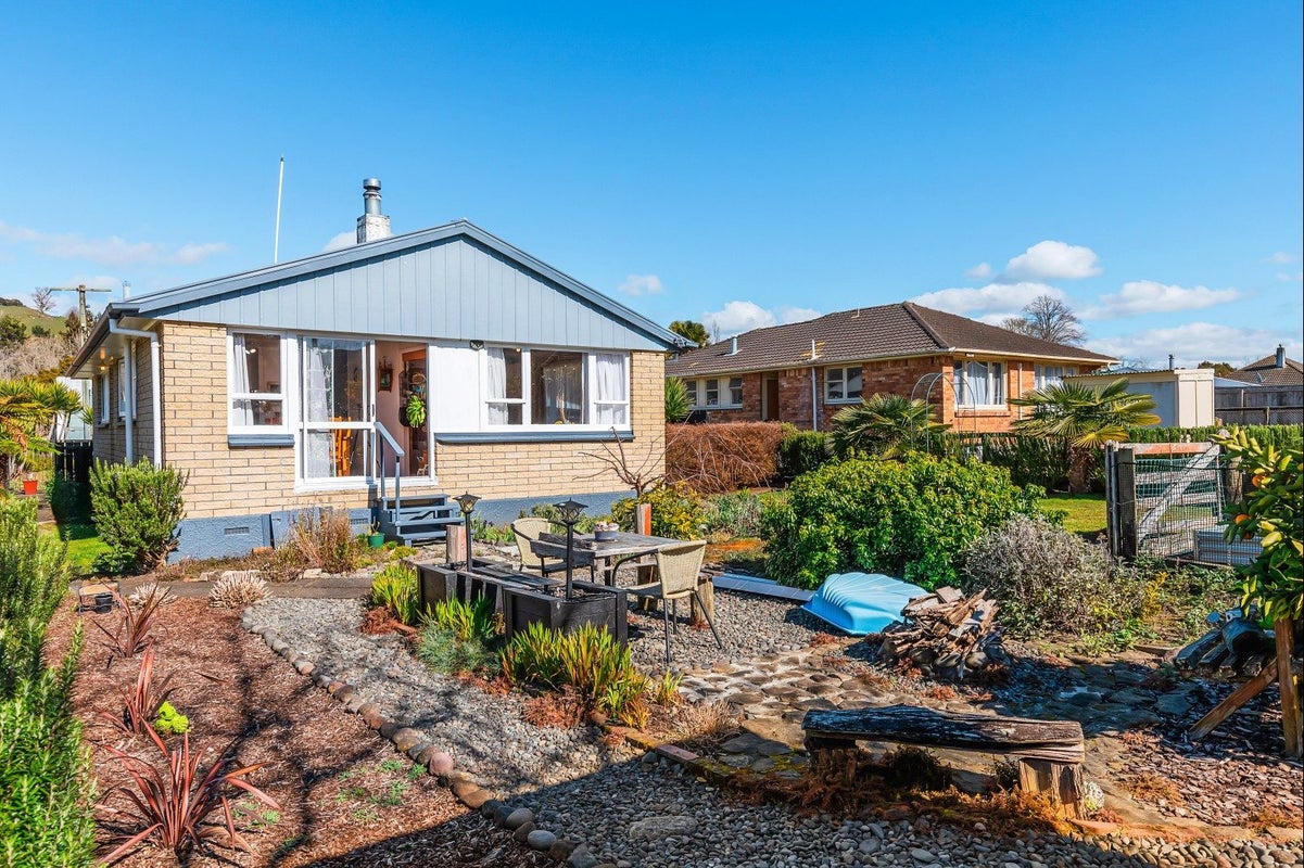 240 Taupo Road, Taumarunui - Carousel 1