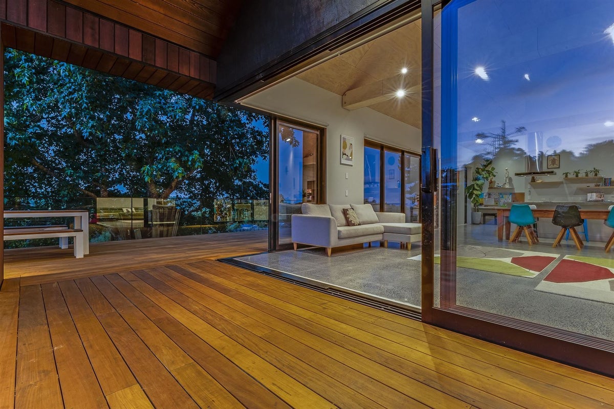 24A Christian Road, Swanson, Auckland - Carousel 2