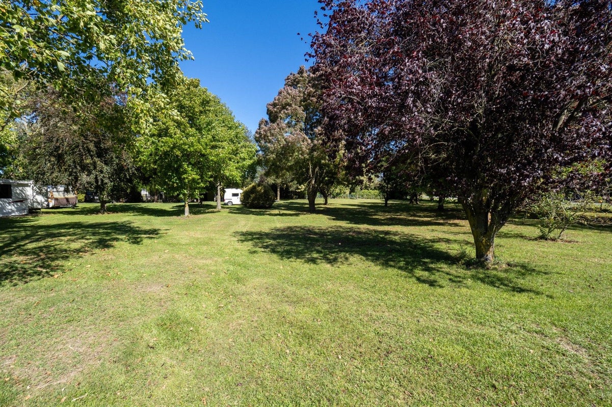 16 Keenans Road, Elgin, Ashburton - Carousel 2
