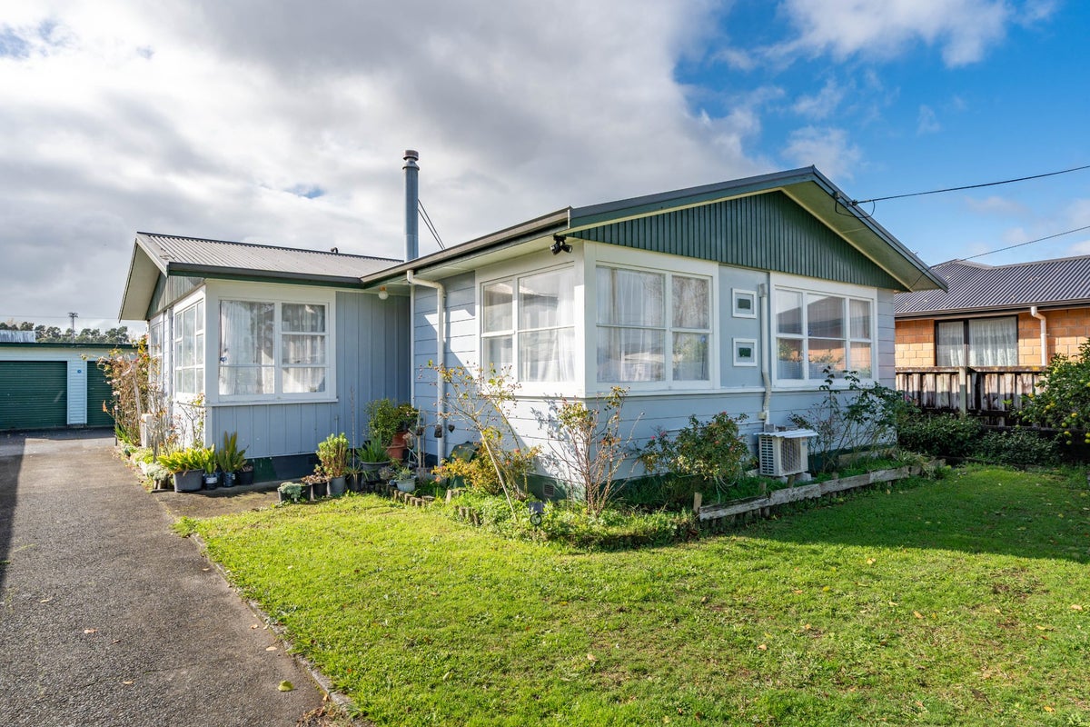 4 Rawene Street, Nawton, Hamilton - Carousel 1