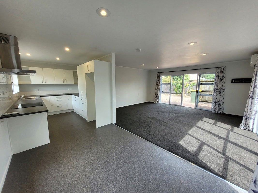 168B Clyde Street, Hamilton East, Hamilton - Carousel 2