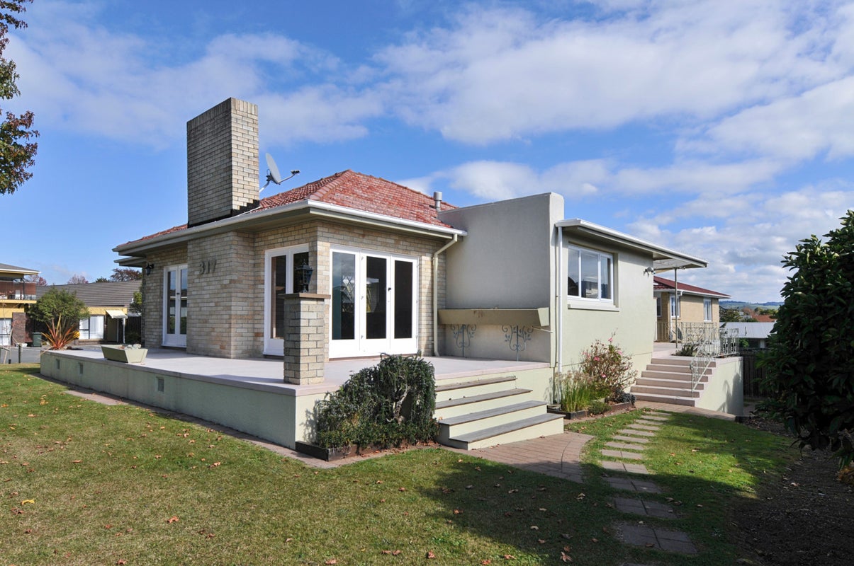 317 Fenton Street, Glenholme, Rotorua - Carousel 1