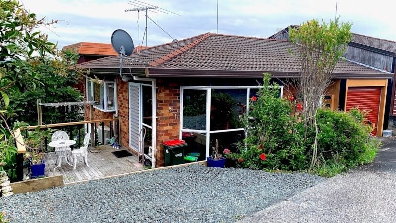 4/74 West Coast Road, Glen Eden, Auckland - Carousel 1